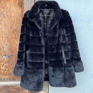 (Small) Jones New York Stand-Collar Faux-Fur Coat
